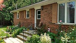 Private Country Home  & Guest House For Sale 1 1/2 Hour From T.o