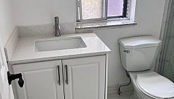Broadview/Danforth 1Bachelor Apt 6Min To Dt Toronto Long Or Shor