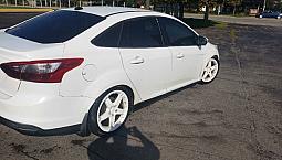 2013 Ford Focus *lowered*
