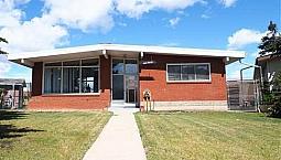 Ideal For Large Families - - Outstanding Parking Capacity,
