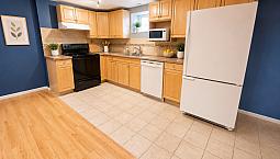 Legal 1-Bed Suite, - Abbeydale - In Suite Laundry - Fireplace