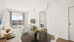 Luxury 2 Bedroom Apartment! Fitness Centre Included