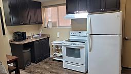 Beautiful Condo Steps From Up And Ttc In Etobicoke.