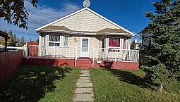 Applewood  4level Slip By Owner 4 Bedrooms Suite Dbl Garage