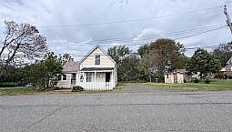 Clarence St Springhill 2 Bedroom Just Renovated!