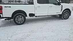 2025 Ford Superduty F350 Platiumn Plus