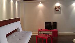*gorgeous Condo On The 11th Of 12 Floors, Downtown Montreal