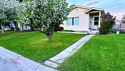 Main Floor For Rent --Millside Sw