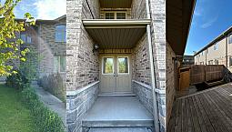 3 Bedroom Family Townhome Near Trails, Schools, And Shops