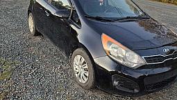 Kia Rio 2015 Hatchback Fully Loaded 174 000