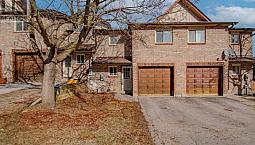 3 Beds 2 Baths - Townhouse 