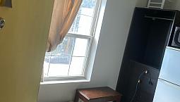 Centerst 16Ave Imm Poss Small Studio 