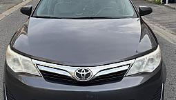 2012 Toyota Camry Le – Dealership Maintained