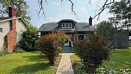 **2 Bed 1 Bath House For Rent In Wellington Crescent Area**