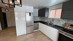 Magnifique 3 ½ Semi-Meublé, Entièrement Rénové, Près St-Lambert