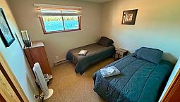 Winter Work Crew Accommodation – 5 Bedroom – 15 Min From Thunder