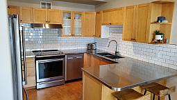 Bright, Spacious, Fully Renovated 3-bedroom In Caswell Hill