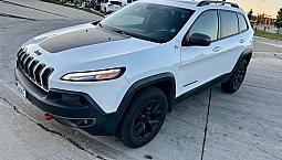 2015 Jeep Cherokee Trailhawk - Safetied