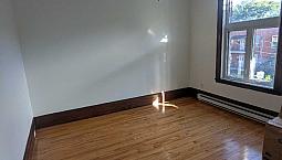 Grand 4 1/2, 2 Chambres Fermées Dans Maisonneuve