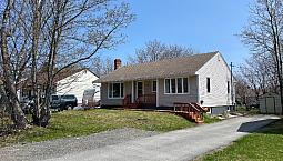 Move In Ready Home Close To Schools And All Amenities!