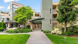 Spacious 1 Bedroom Condo In Maple Ridge