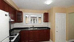 Master Bedroom Rent To A Centennial/Utsc Student Or Working Prof