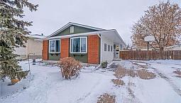 Maples- 4 Beds 2 Bath House