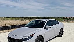  2022 Hyundai Elantra Sel – 95,000 Km – Clean Title - Hail Damag