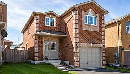 3 Beds 2.5 Baths Renovated House  For Rent
