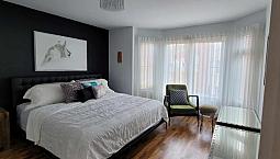 Condo 4 1/2 Must See!