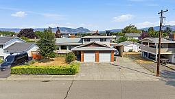 House For Sale In Kelowna