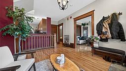 Entertainer’s Space | Wolseley | 1500 Sqft | 1Br + Den | 2 Bath