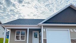 New 3Bed Rooms Duplex For Rent In West Royalty