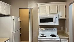 Large 2 Bedroom Condo In Mill Woods