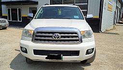 2013 Toyota Sequoia 