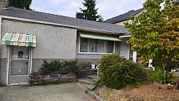 Cozy 4-bed Detached House W/ Yard - Cedar Hills Surrey