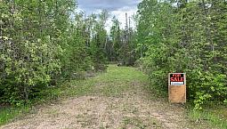 8 Lakeview Drive  Vacant Cottage Lot