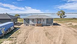 Lakefront Home For Sale In Saskatchewan