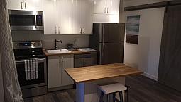 1 Bedroom Fully Furnished & Bright - Garden Suite