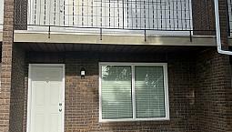 Spacious  2 Bedroom Townhouse 