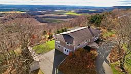Executive Rancher With A Breathtaking View