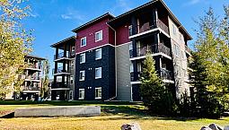 Bright 2 Bedroom, 2 Bathroom Condo In Mcconachie