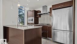 2 Bedroom 2 Bathroom Unit With Parking