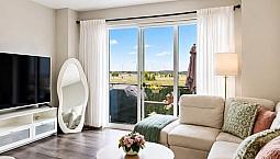 Beautiful Town House For Sale-Skyview Ranch Circle Ne
