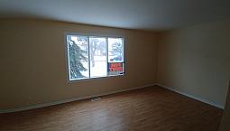 Side-By-Side House | 3 Bed | 1 Bath