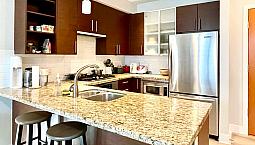 2Bed/2Bath Waterfront Condo Rent