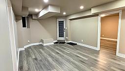 2 Bedroom + 1 Bathroom + 1 Den + 1 Parking Basement Brampton