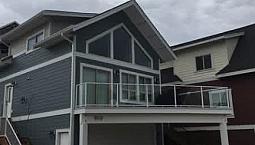 Modern-Furnished- 2 Bedrm + Loft - Partiallakeviewhouse