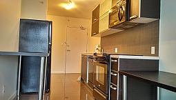 One Bedroom Condo. King George Station (Surrey)