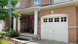 3 Bedroom Townhouse For Lease In Mississauga!